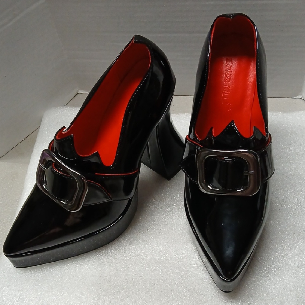 Dolls Kill Black Patent Witch Buckle Pointed Toe Faux Leather Heels Goth Size 5